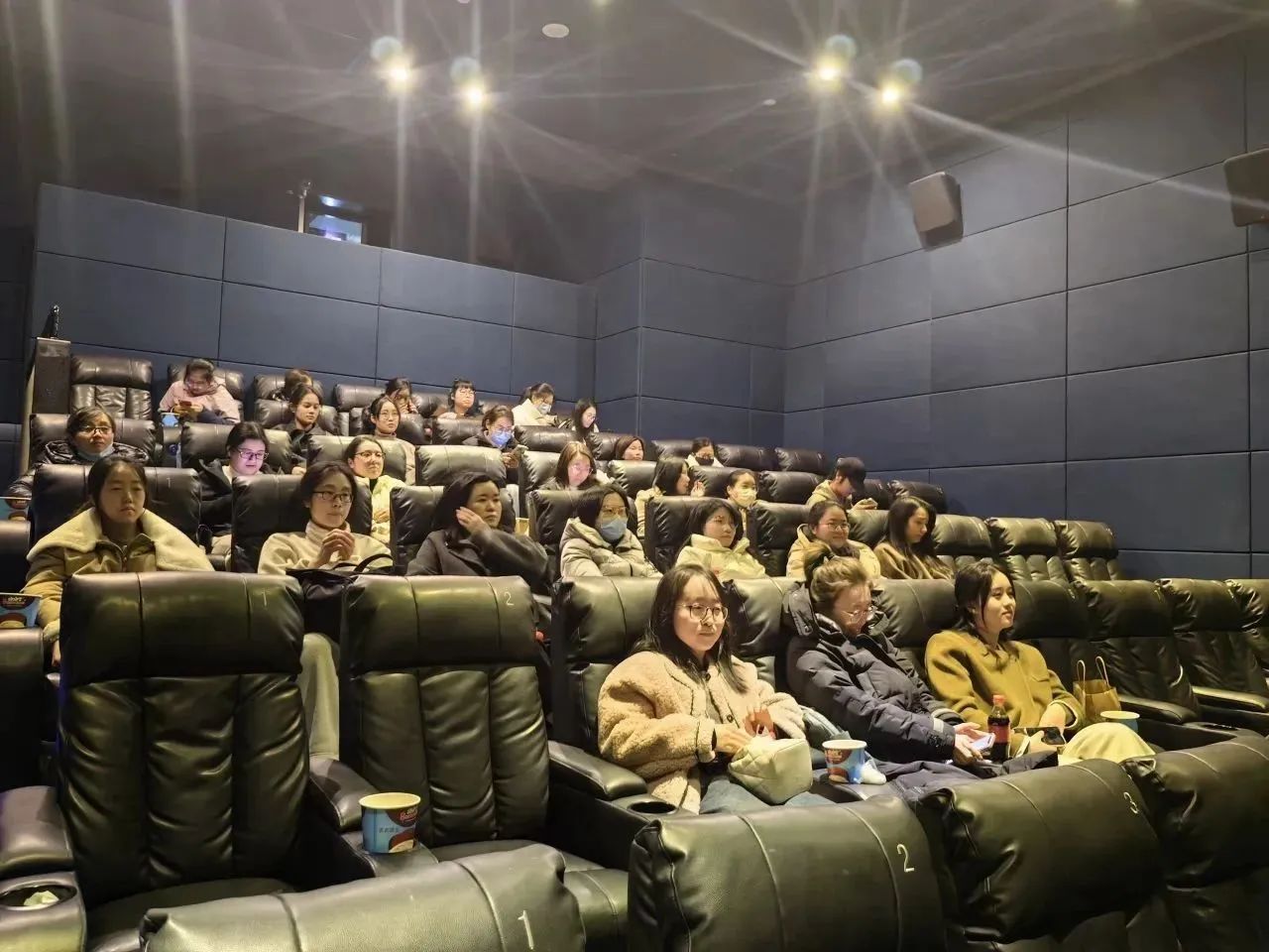 1711614061962373.jpg 1711614061962373.jpg